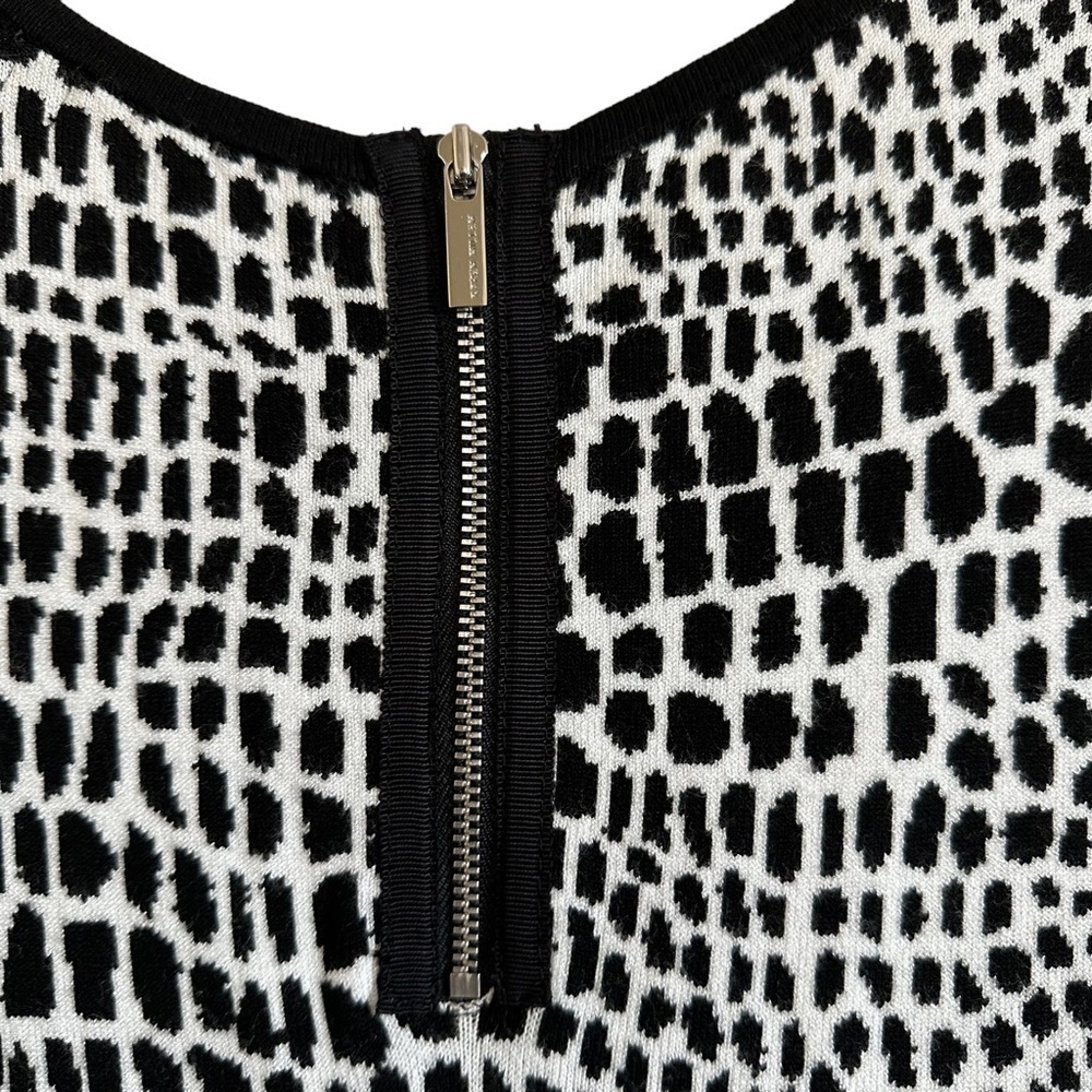 Karen Millen Fit & Flare Knit Sweater Dress Black & White Sz 4 - Picture 9 of 14
